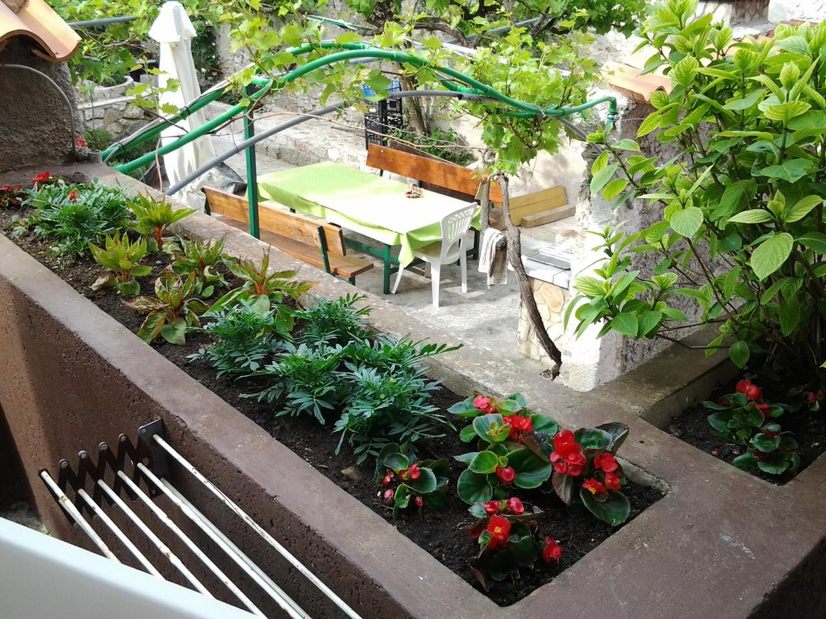 Apartment Mira Cres Esterno foto